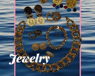 SO MUCH costume jewelry!!! 