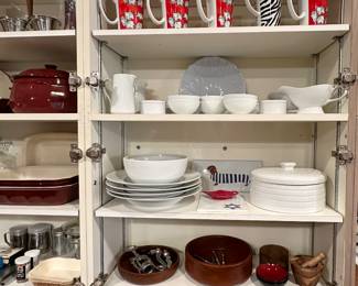 Arco, Pyrex, vintage tins