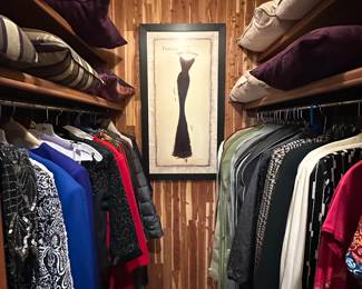 Cedar closet FULL of women's clothes!
