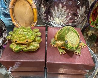 Vintage Edgar Berebi enamel trinket boxes - frog and crab