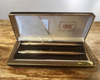 Vintage Cross pen/pencil set with case  