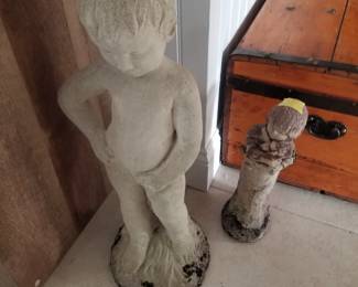 Concrete lawn ornaments