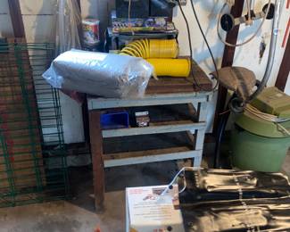 Bench grinder