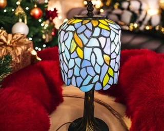 Tiffany Dale accent lamp 