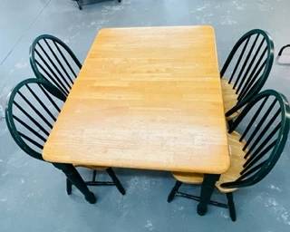 Set of 4 chairs and table 