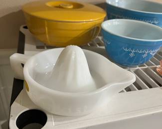 Vintage Sunkist glass Juicer