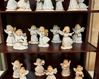 These Angels stand 3-4β