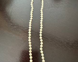 Pearl necklace with 14k clasp