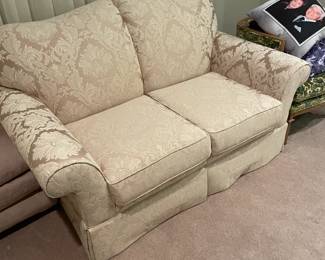 loveseat.  hand crafted LTD 1989.  60 x34.5 x34                                              $200