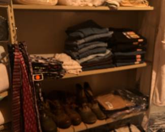 Men’s Boots. Wrangler Jeans New 38x32. Ties, Dress Shirts . Hundreds to choose from.