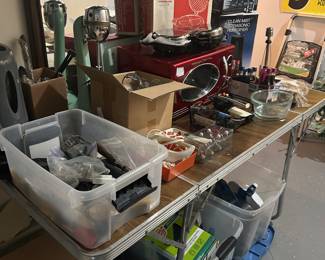 Microwave, Vintage Machine set with New Metal Cups, Ziplock Bags, Waffle Makers, Vintage Electric Knife. Miscellaneous Housewares.