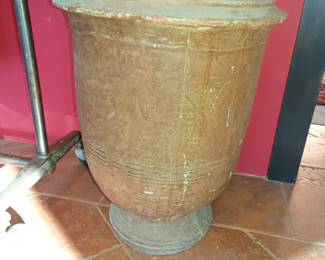 Large pot