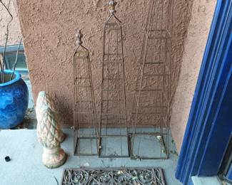More yard art/decor