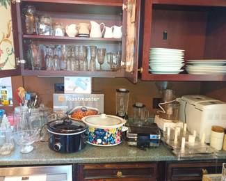 Glassware and kitchen appliances