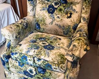 Ethan Allen Traditional Classics armchair (1 of 2)