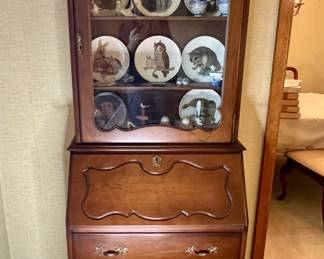 Jasper Cabinet secretary hutch