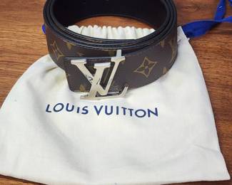 Louis Vuitton LV Initiales 40MM Reversible Belt