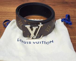 Louis Vuitton LV Initiales 40MM Reversible Belt