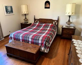 Bedroom set