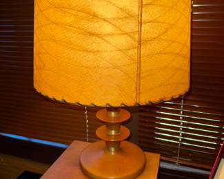 Absolutely perfect example of a MCM lamp with its original fiberglass shade!