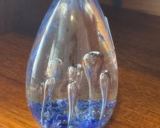 Vintage glass egg paperweight
