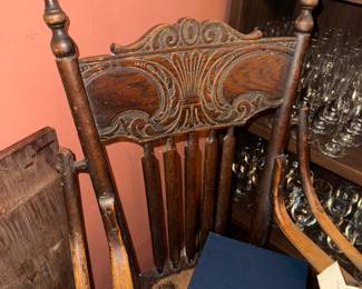 Closeup of the press back of the highchair.