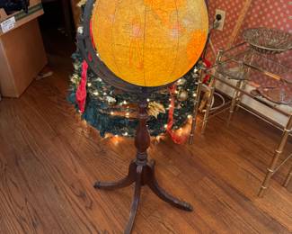 I realize now that this picture does not do justice to this antique lighted globe. BUT ain’t it pretty????