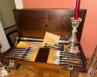 I don’t think this set of vintage Caravel knives was ever even used.