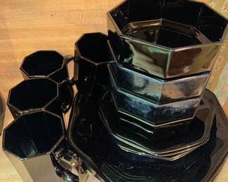 You can’t go wrong with a classic black dinner for four.