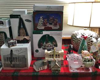 EMPIRE STATE BUILDING, ROCKAFELLA PLAZA SKATING RINK, PARAMOUNT THEATRE, RADIO CITY MUSIC HALL