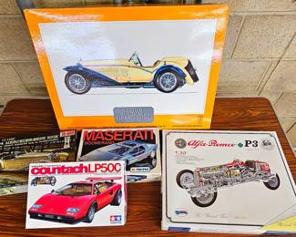 Vintage plastic & metal car models. Including some Pocher (Italy) models. (all unassembled)
