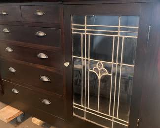 Closer view of lower half 