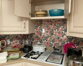 Misc kitchen items.