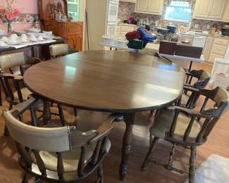 This is picture of round table with 2 leaves inserted.
