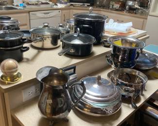 Very nice silver plated serving pieces.
Cookware