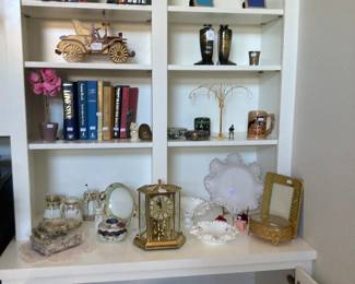 Misc items, Fenton glass pieces.