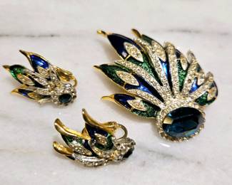 Enamel & Rhinestone Brooch Set