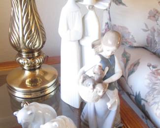  Lladro "Nuns" #4611