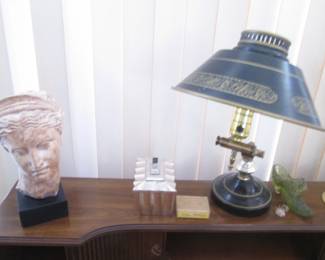 Metal Shade Desk Lamp