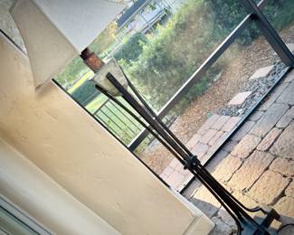 Outdoor metal floor lamp
