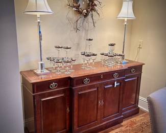 Henredon buffet (matches dining table and chest)
