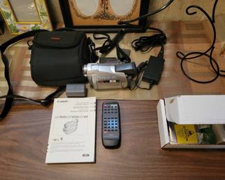 Working canon video camera ZR60