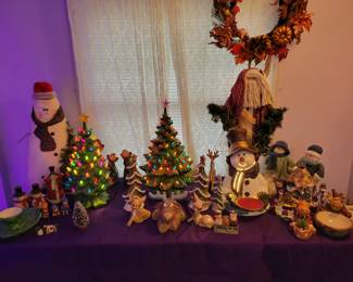 Vintage Ceramic christmas items 