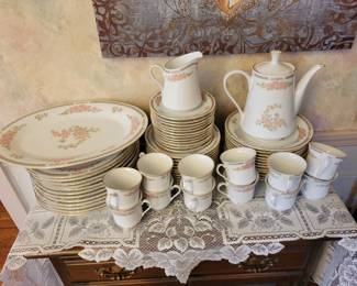 Fairfield fine china set made in Yeng Shen.
