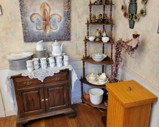 Floral Mist Fairfield Fine China set Yung Shen