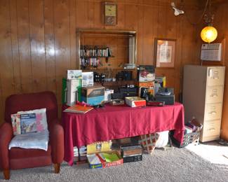 Family Room Overview (Access to Patio, Sheds and Garage)