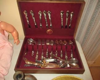 Flatware set 