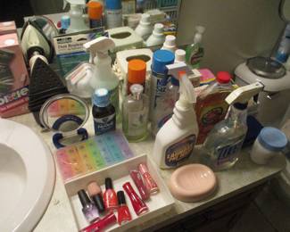 Bathroom items 