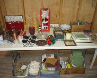 Christmas items and household 