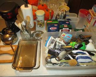 Kitchen items 
